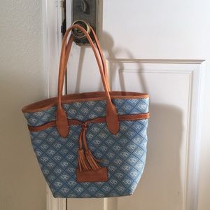Purse Dooney & Bourke
